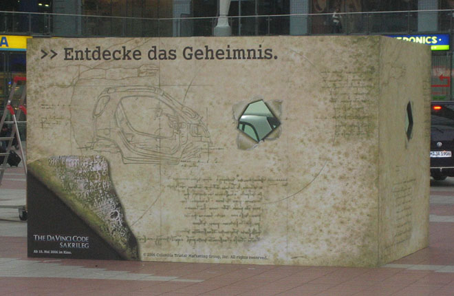 Mercedes Benz Smart DaVinci-Code Marketing