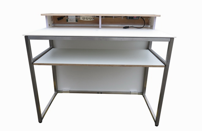 LED-Bar weiß mit Gästeblatt Eiche